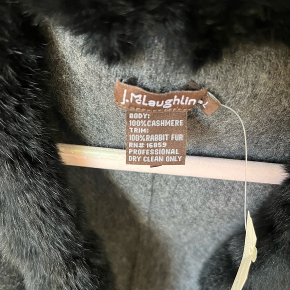 NWT J. McLaughlin Alina Cashmere Fur Trim Luxury Open Vest, Black and Gray, L - Picture 3 of 7